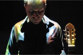 Stephen Duros pic by Ottmar Liebert