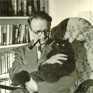 Raymond Chandler & his cat