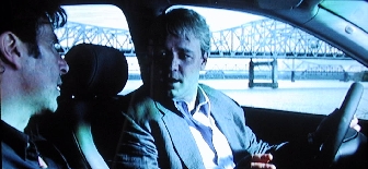 Crowe and Pacino talk nicotine (The Insider, Touchstone Pictures)